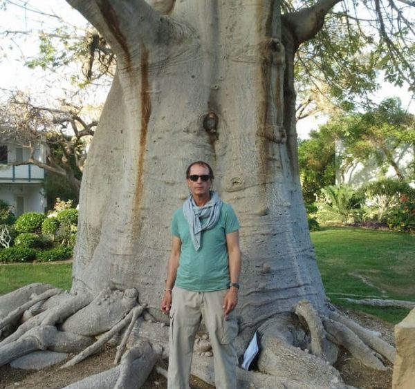 צור קשר עם משרד טיולים